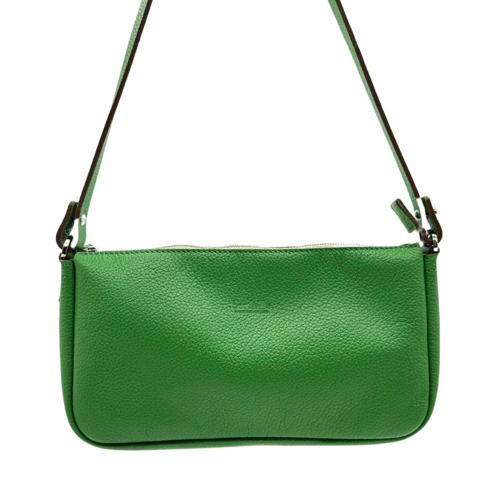 Sac bandoulière Berthille FS0107GHER de couleur vert vue de face avec un fond blanc