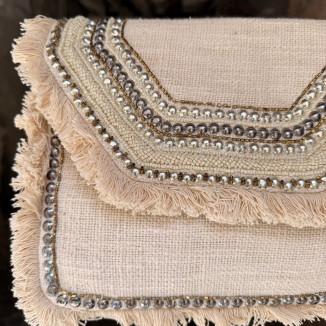 Sac les tropéziennes pochette bohème vu de proche