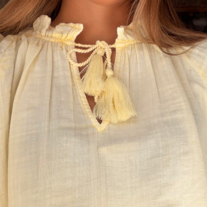 blouse vu de prêt au niveau du col