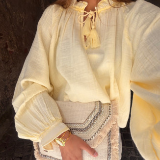 blouse porté avec accessoires