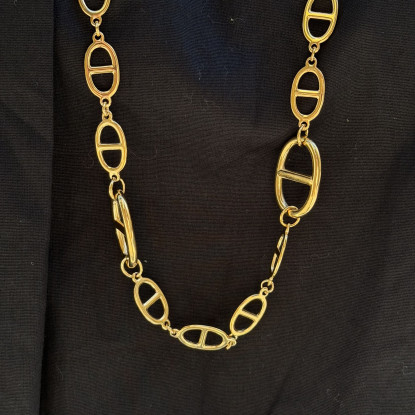 zoom sur le collier