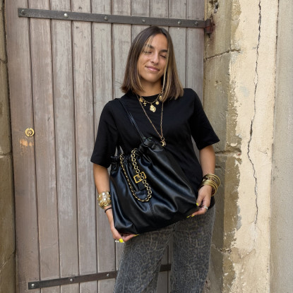 sac noir vu d'ensemble