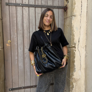 sac noir vu d'ensemble